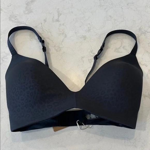 SKIMS Wireless Form Lightly Lined T-Shirt Demi Bra in Onyx Leopard Micro Print - Picture 13 of 13
